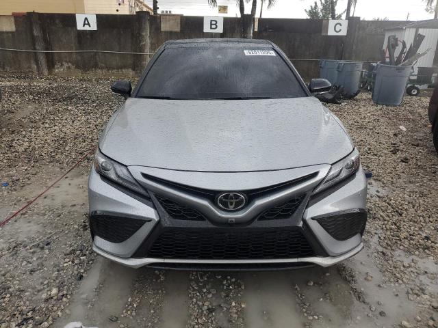  TOYOTA CAMRY 2024 Srebrny