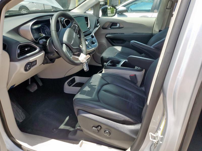  CHRYSLER PACIFICA 2024 Srebrny