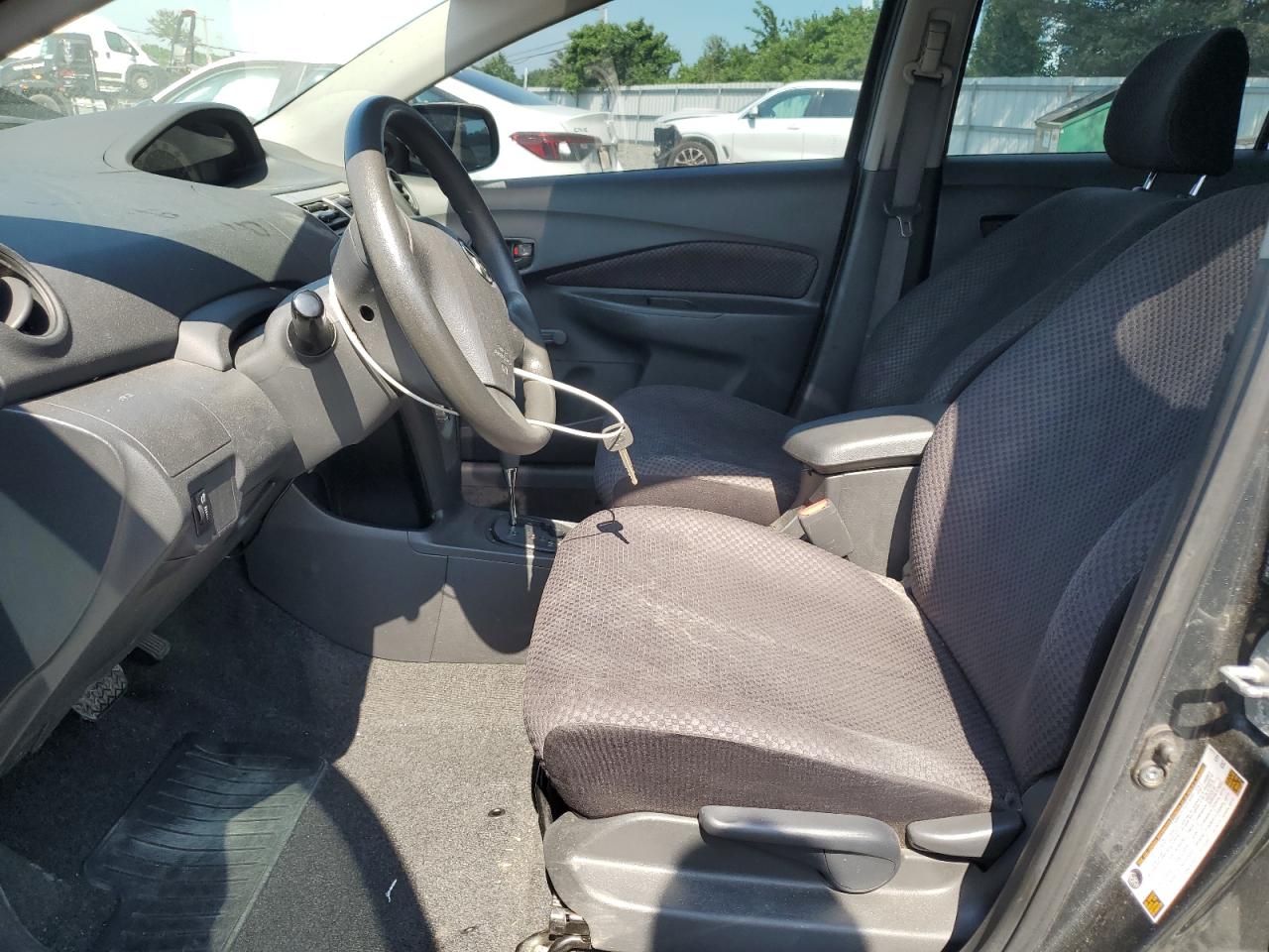 2007 Toyota Yaris VIN: JTDBT923X71088331 Lot: 62221475