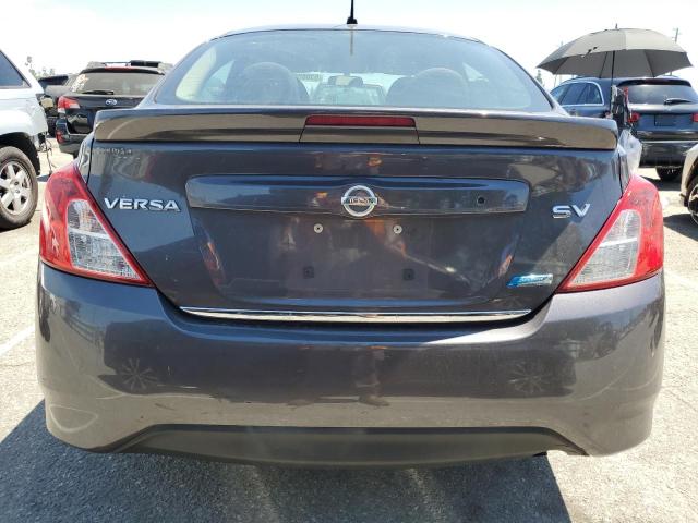 Седаны NISSAN VERSA 2015 Серый