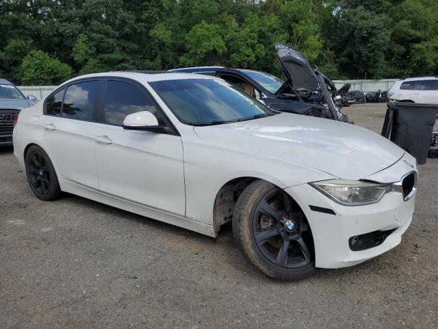  BMW 3 SERIES 2015 Белы