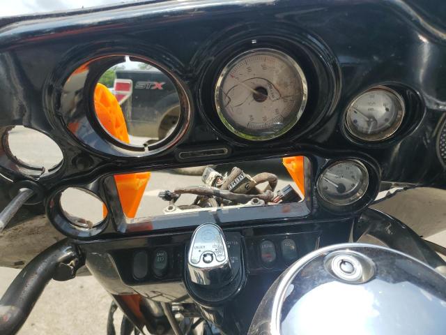 2010 HARLEY-DAVIDSON FLHX   