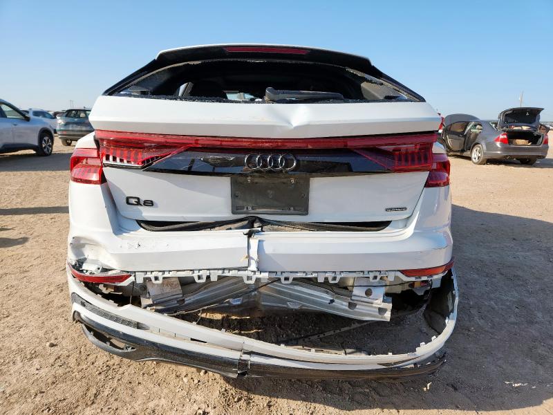  AUDI Q8 2021 Biały