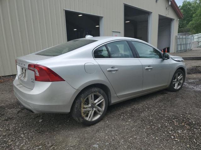 Седаны VOLVO S60 2015 Серебристый