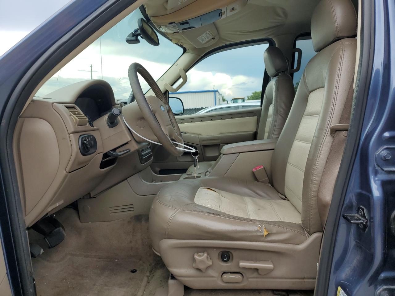 2004 Ford Explorer Eddie Bauer VIN: 1FMZU64K54UB61660 Lot: 60890085