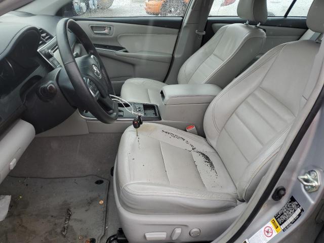  TOYOTA CAMRY 2016 Srebrny