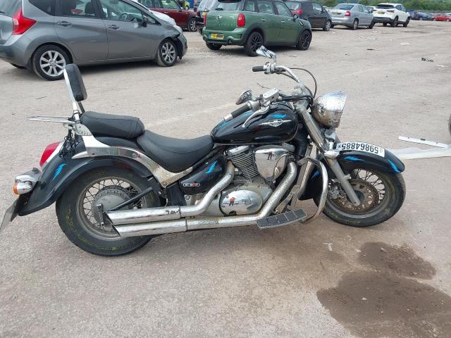 2013 SUZUKI VL 800 L2