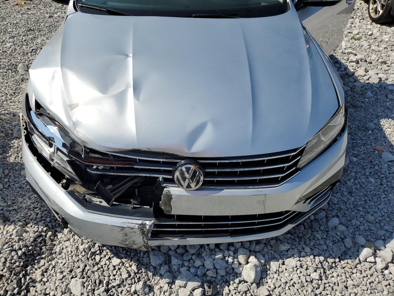 VOLKSWAGEN PASSAT 2018 VIN 1VWAA7A31JC034206 zdjęcie 11