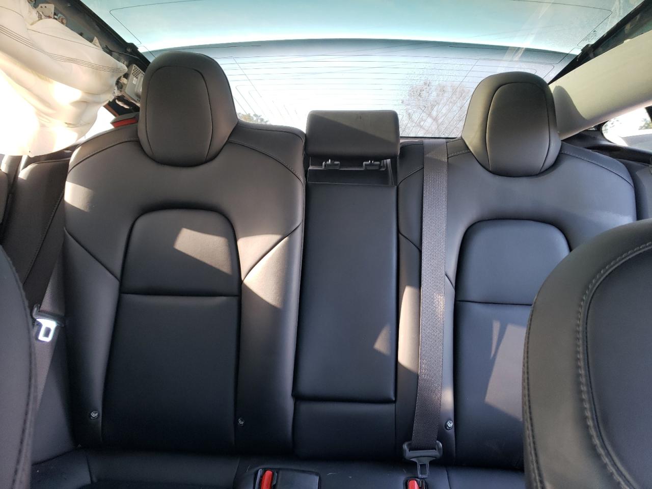 2018 Tesla Model 3 VIN: 5YJ3E1EA4JF039859 Lot: 62235375