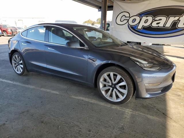  TESLA MODEL 3 2018 Серый