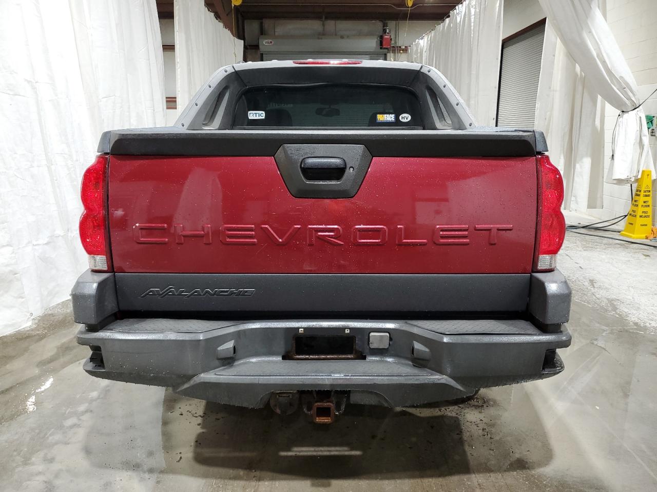 2005 Chevrolet Avalanche K1500 VIN: 3GNEK12Z65G135415 Lot: 62101115