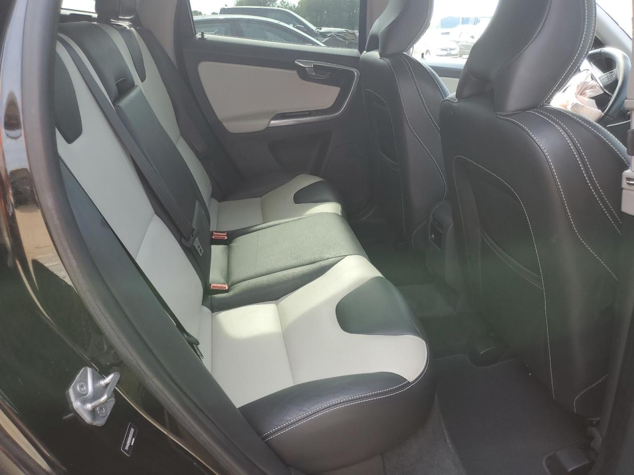 2017 Volvo Xc60 T5 Dynamic VIN: YV440MDR8H2035593 Lot: 62565755