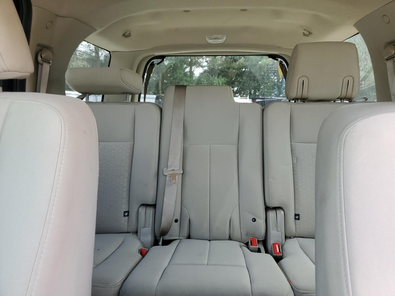 2010 Ford Expedition Xlt VIN: 1FMJU1G53AEB64987 Lot: 61951875