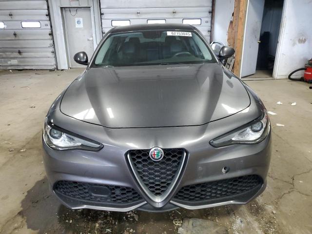  ALFA ROMEO GIULIA 2017 Szary