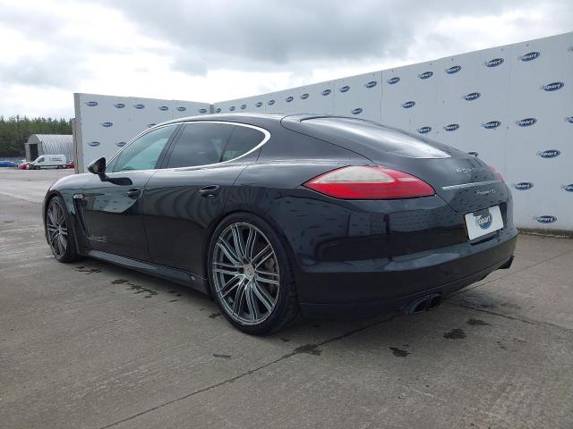 2010 PORSCHE PANAMERA 4