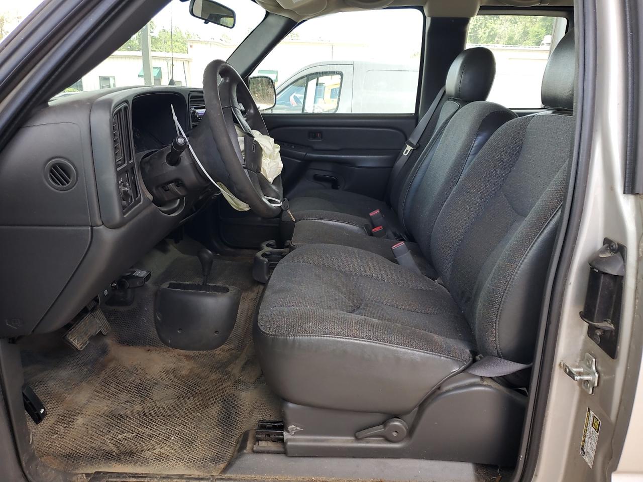 2005 GMC Sierra K2500 Heavy Duty VIN: 1GTHK29U75E287068 Lot: 60930955
