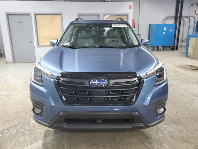 SUBARU FORESTER 2022 Granatowy