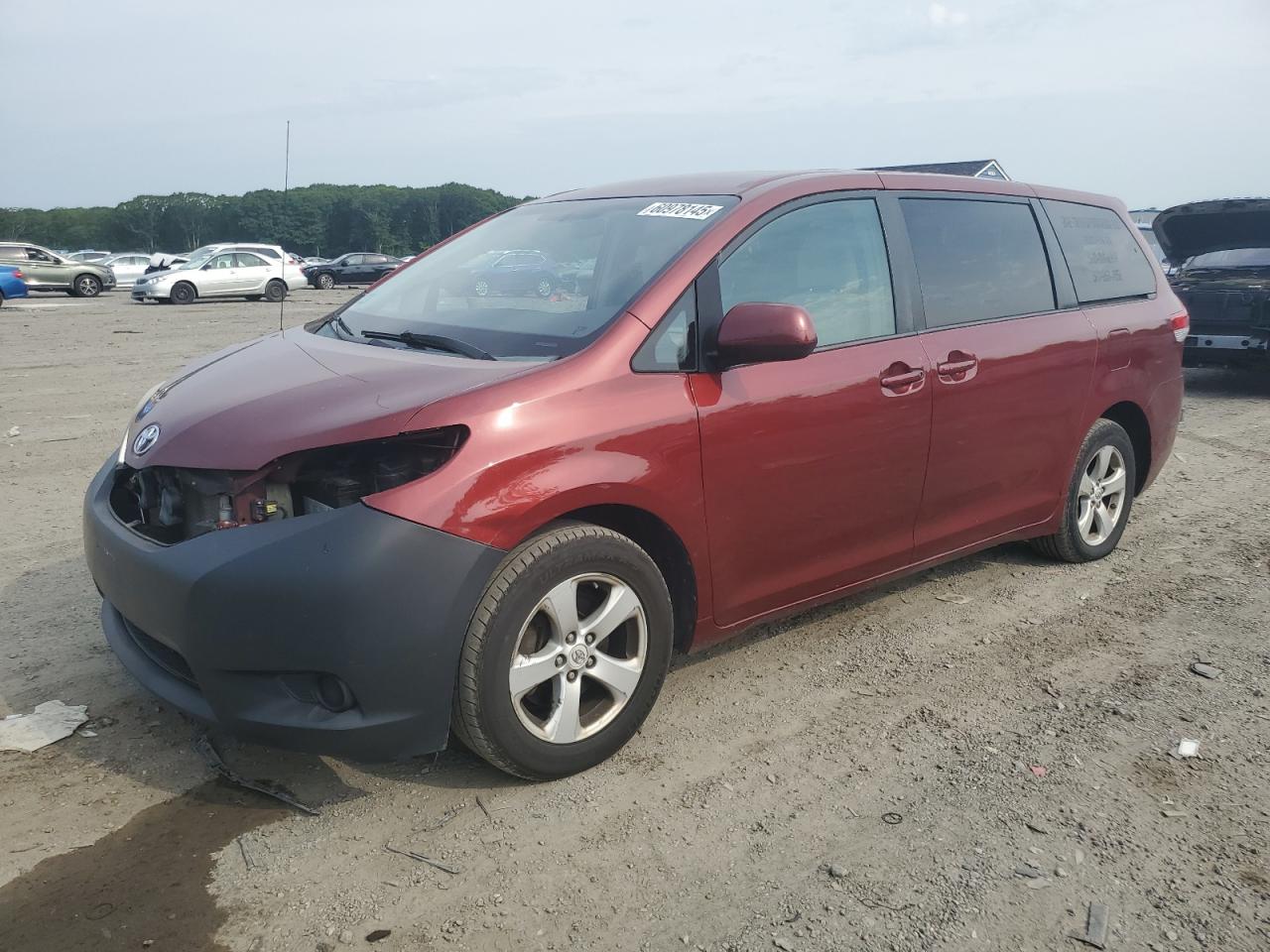 2012 Toyota Sienna Base للبيع في Assonet، MA - Front End