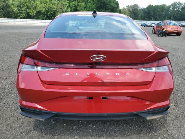  HYUNDAI ELANTRA 2022 Красный