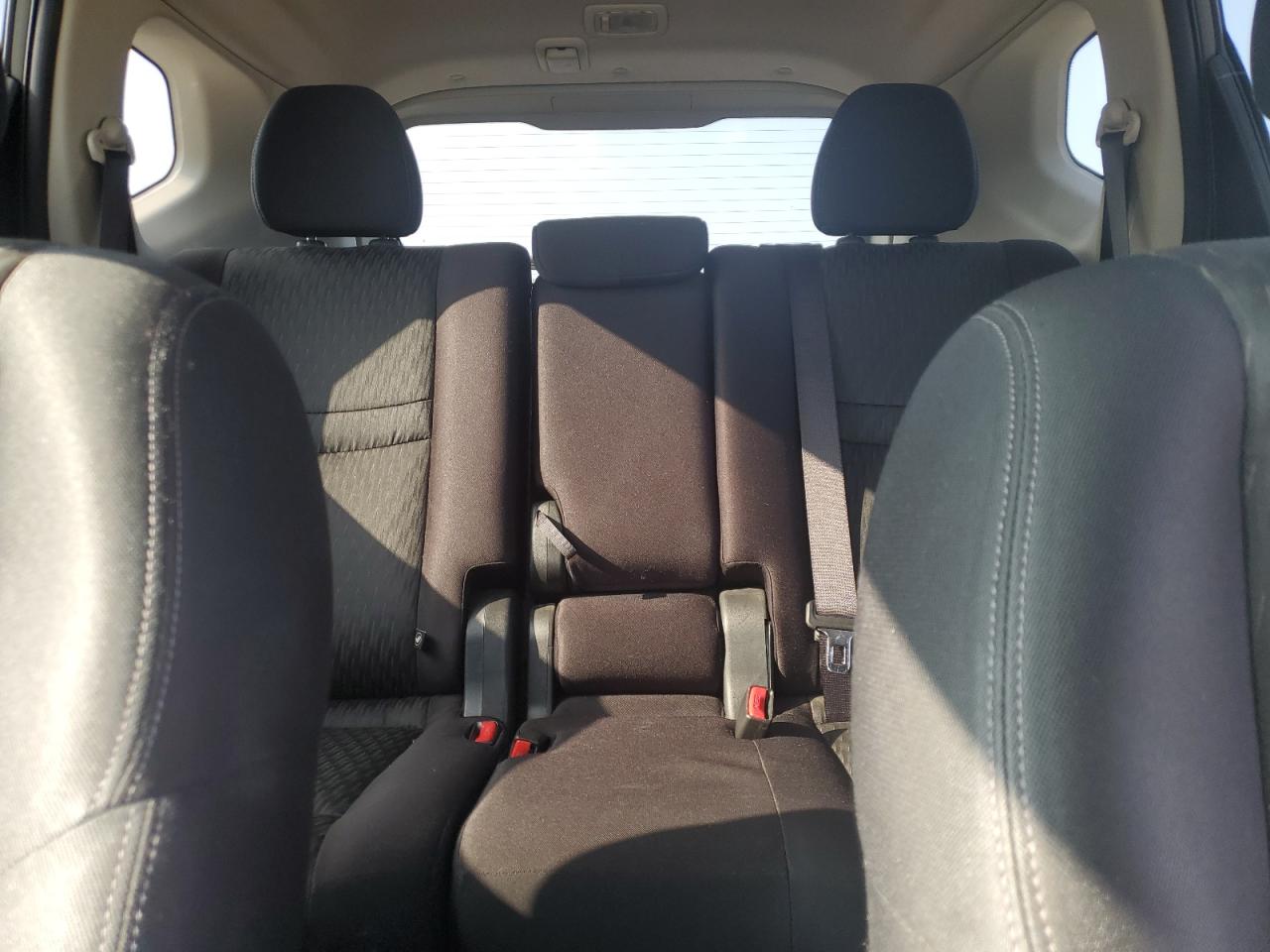 2018 Nissan Rogue S VIN: JN8AT2MT9JW450146 Lot: 62699495