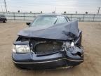 2001 Ford Crown Victoria Lx იყიდება Elgin-ში, IL - Front End