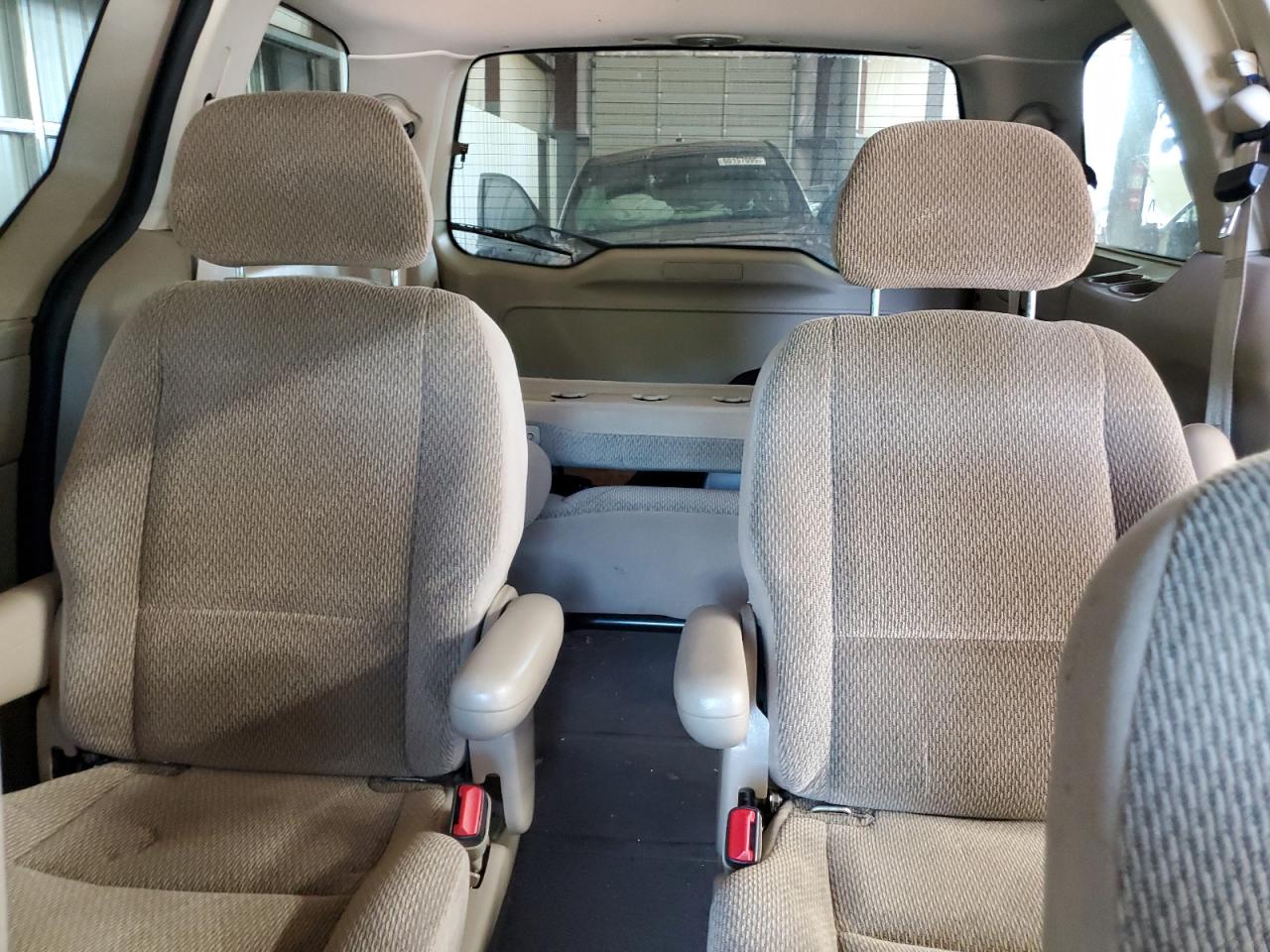 2000 Ford Windstar Se VIN: 2FMZA5248YBB55502 Lot: 61756405