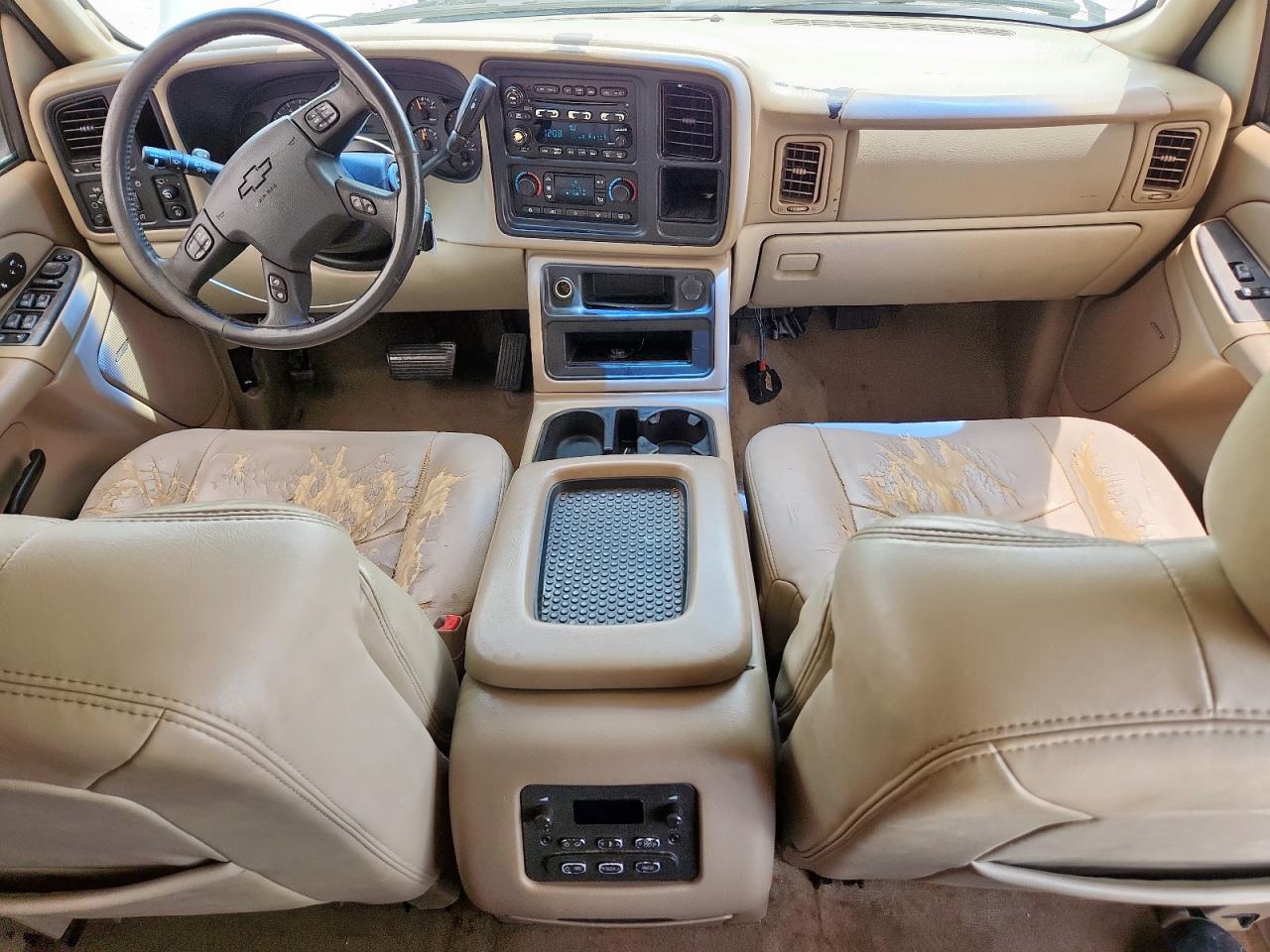 2004 Chevrolet Tahoe C1500 VIN: 1GNEC13Z54R208834 Lot: 61908215