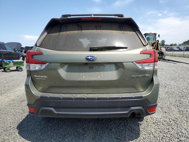  SUBARU FORESTER 2019 Зеленый