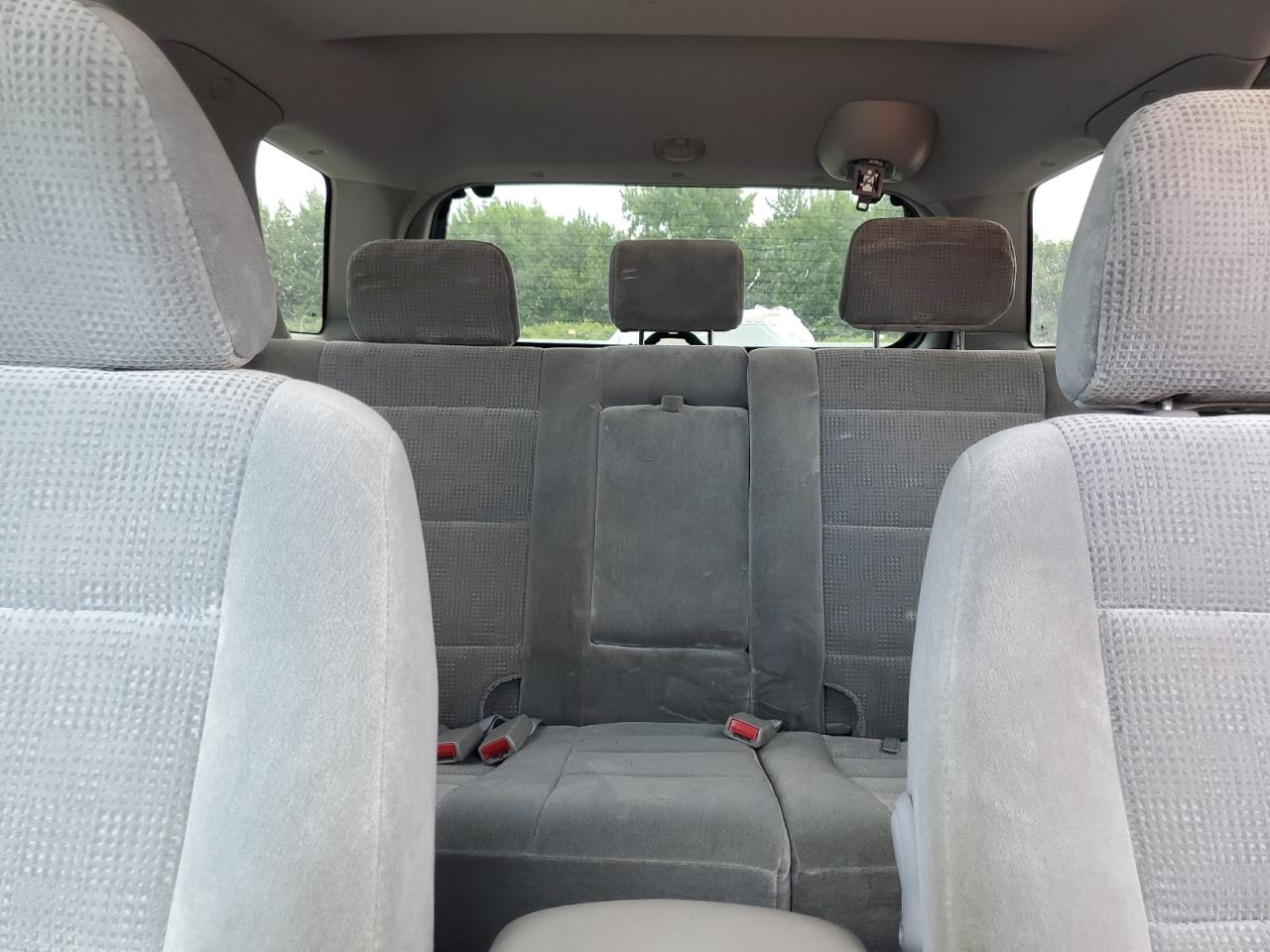 2005 Kia Sorento Ex VIN: KNDJC733155463592 Lot: 62647525