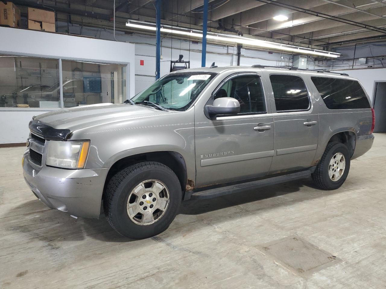 2007 Chevrolet Suburban K1500 للبيع في Wheeling، IL - Rear End