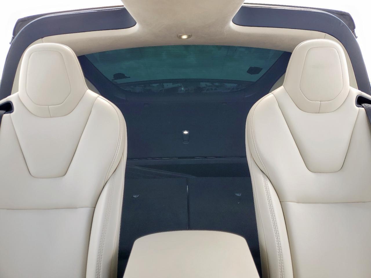 2018 Tesla Model X VIN: 5YJXCBE21JF113146 Lot: 61098625