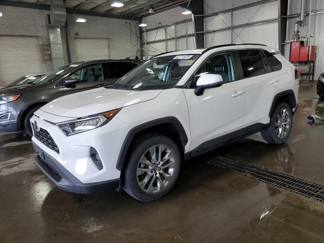 2020 Toyota Rav4 Xle Premium VIN: 2T3A1RFV4LW103348 Lot: 62771975