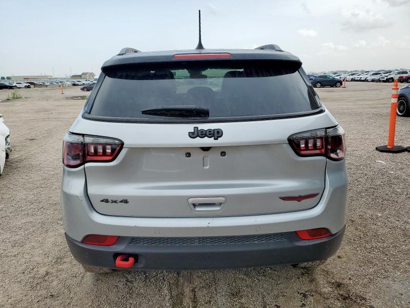  JEEP COMPASS 2024 Серебристый