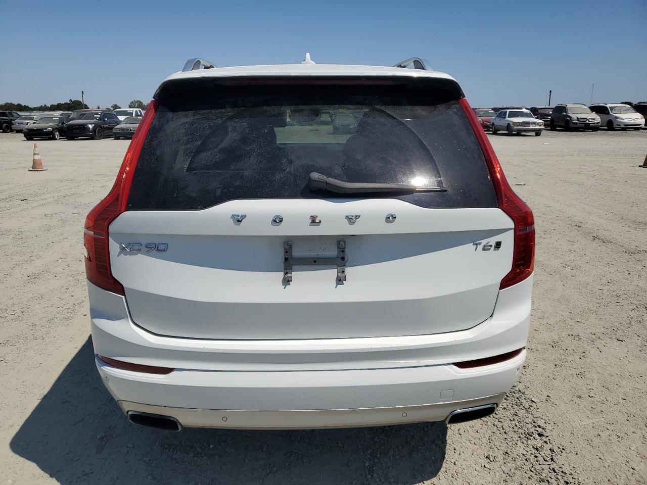 2016 Volvo Xc90 T6 VIN: YV4A22PK8G1030544 Lot: 62892625