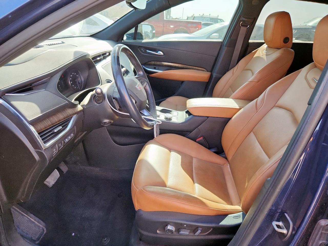 2022 Cadillac Xt4 Premium Luxury VIN: 1GYFZDR4XNF153562 Lot: 61836005