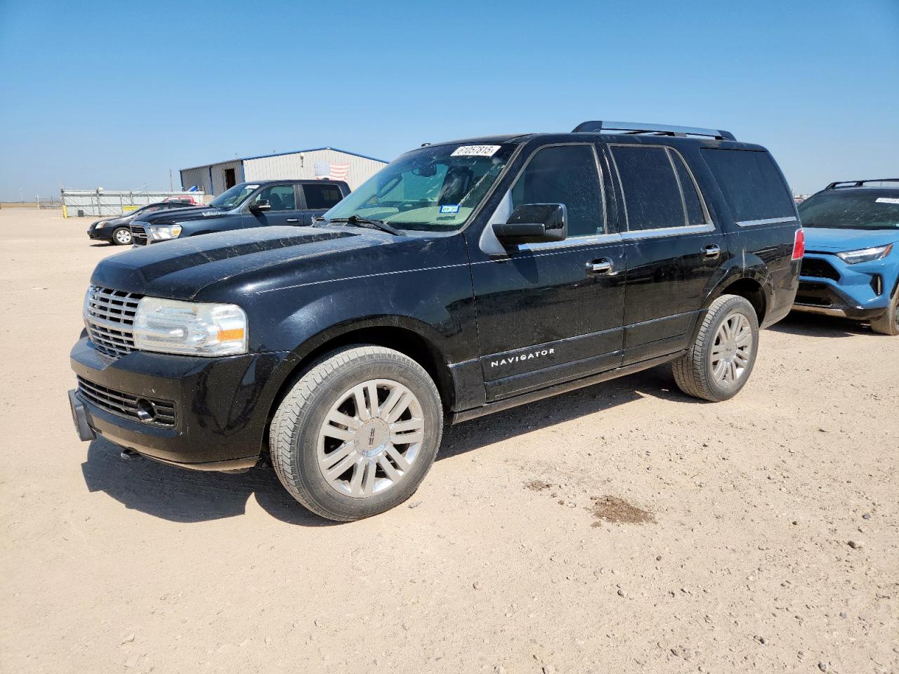 5LMJJ2H54BEJ10058 LINCOLN NAVIGATOR Photo 1
