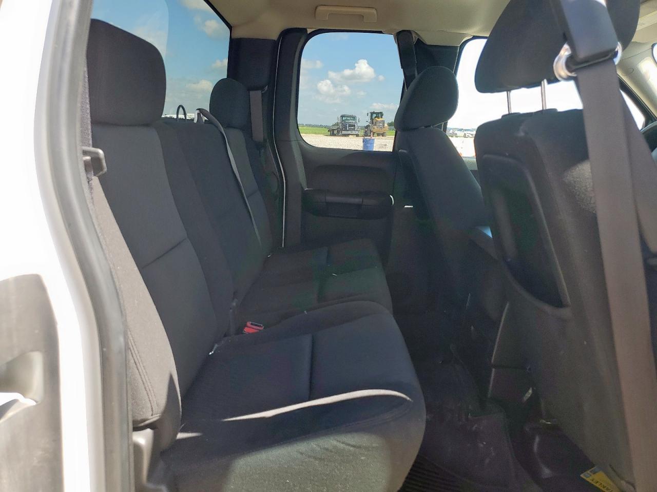 2010 Chevrolet Silverado C1500 Lt VIN: 1GCSCSE01AZ295627 Lot: 62350495