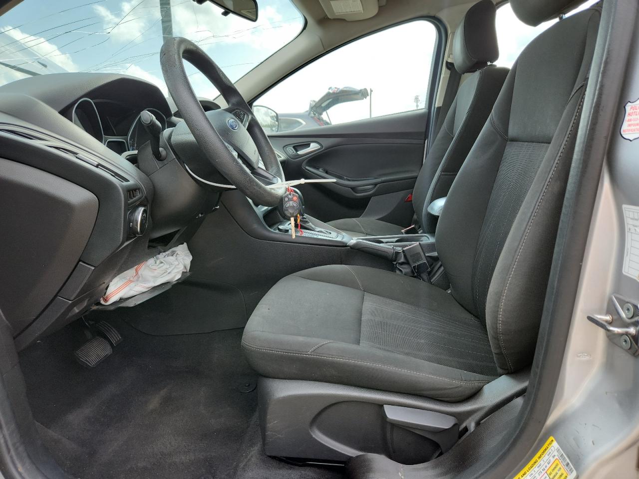 2015 Ford Focus Se VIN: 1FADP3K24FL244373 Lot: 61401505