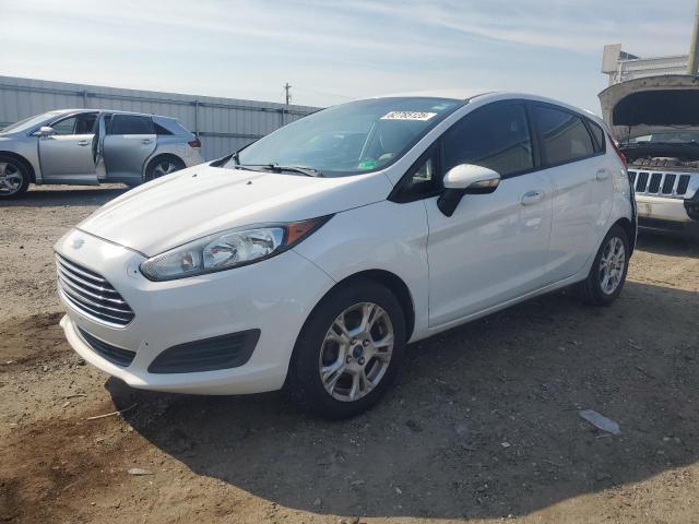 Хэтчбеки FORD FIESTA 2014 Белы