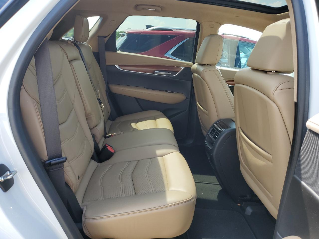 2017 Cadillac Xt5 Platinum VIN: 1GYKNFRS7HZ307555 Lot: 62259475