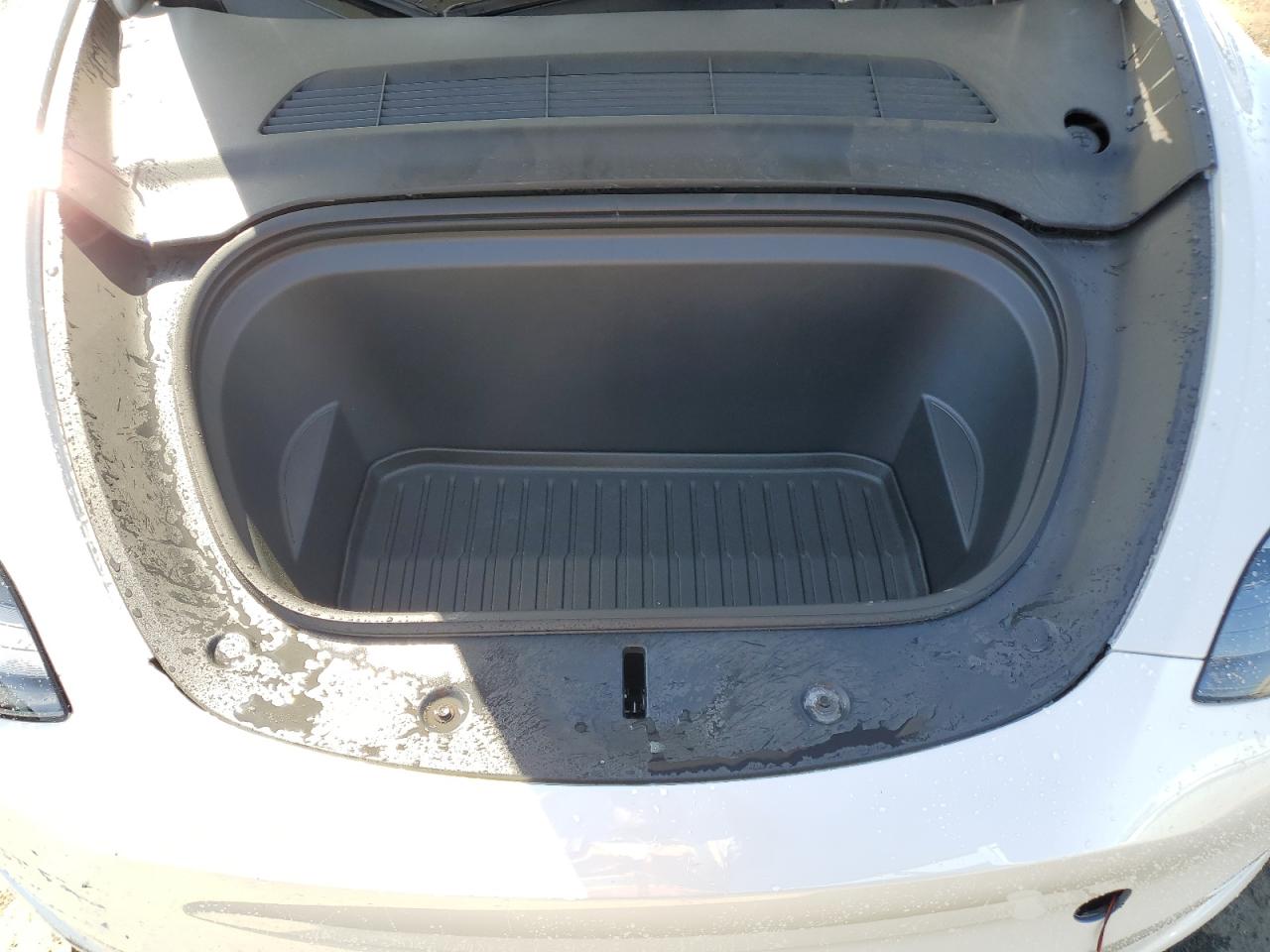 2024 Tesla Model Y VIN: 7SAYGAEE8RF108621 Lot: 61234435