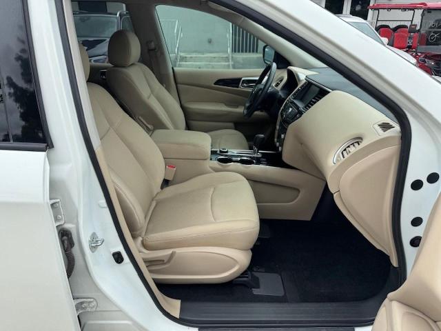  NISSAN PATHFINDER 2017 White