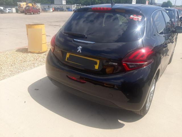 2017 PEUGEOT 208 ALLURE