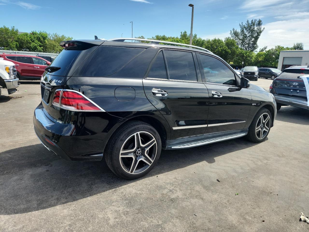 MERCEDES-BENZ GLE-CLASS 2017 VIN 4JGDA6EB7HA980601 photo 3