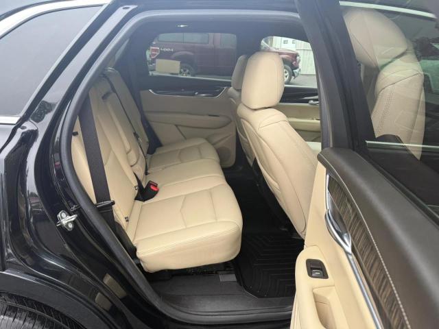  CADILLAC XT5 2018 Czarny