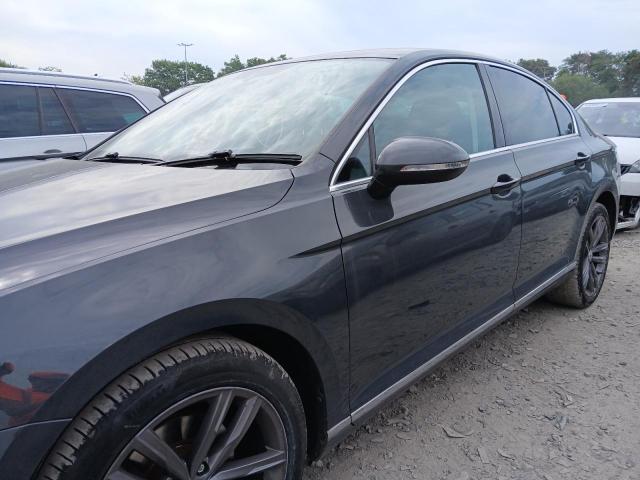 2016 VOLKSWAGEN PASSAT GT