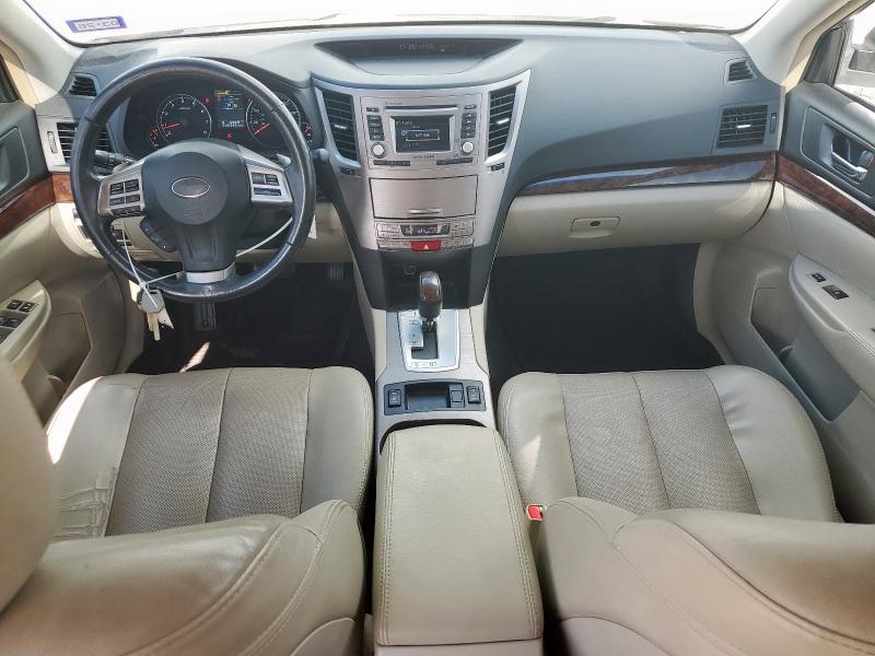  SUBARU LEGACY 2014 Biały