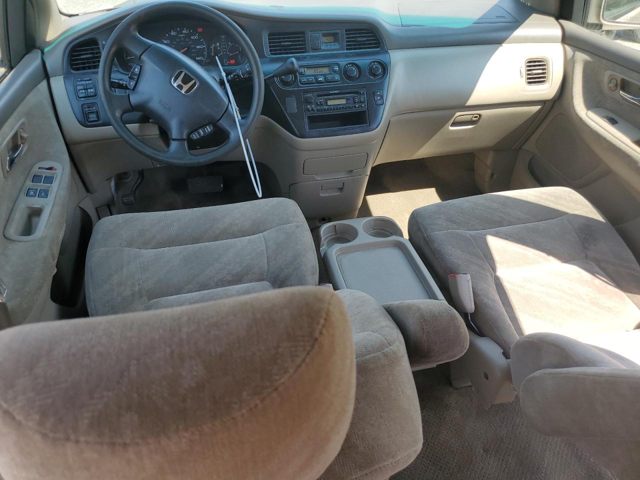 2002 Honda Odyssey Ex VIN: 5FNRL18612B000977 Lot: 61269615