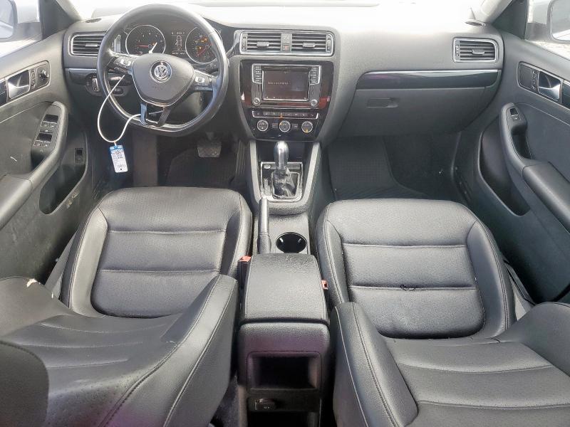  VOLKSWAGEN JETTA 2017 White