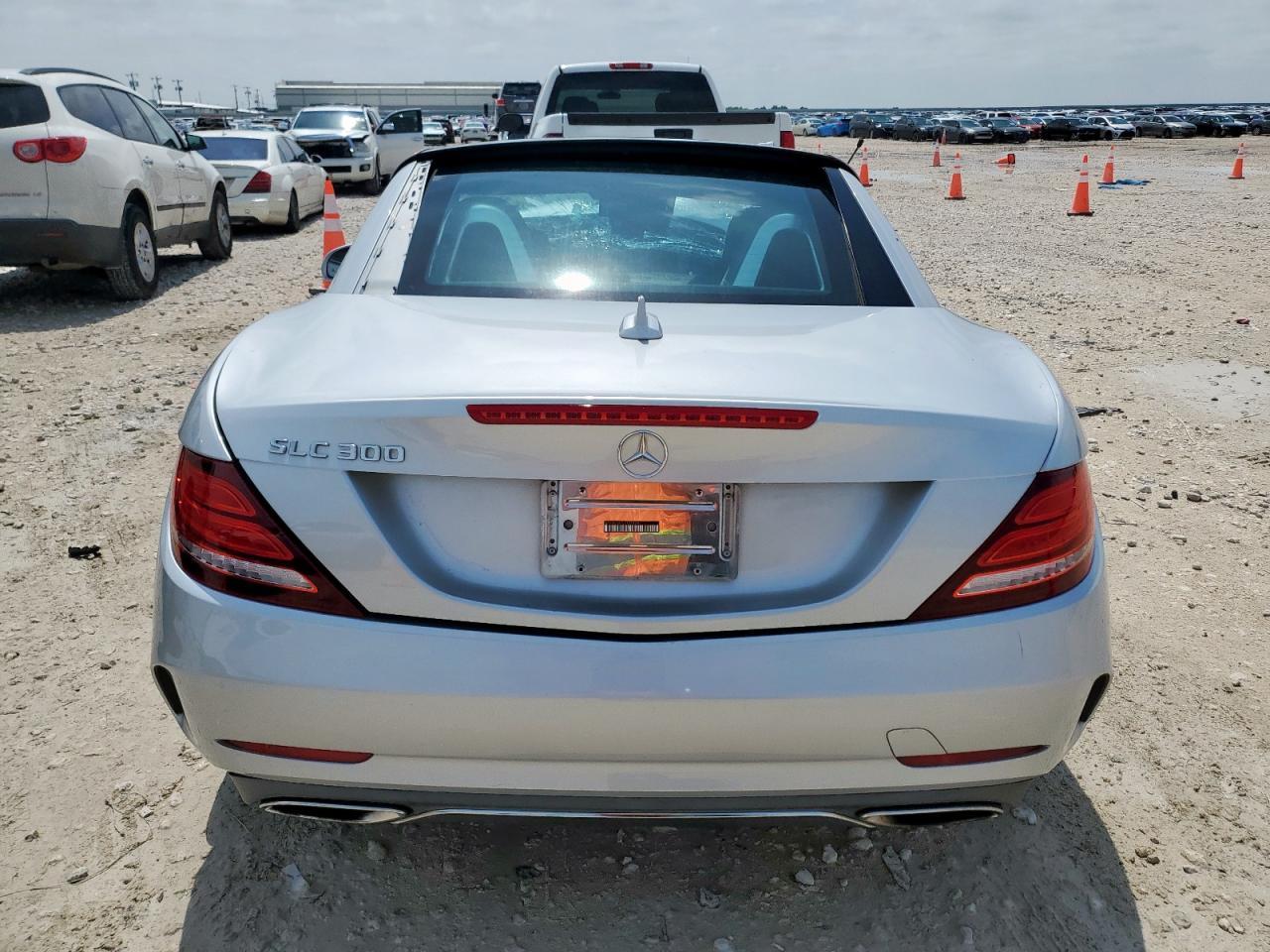 2020 Mercedes-Benz Slc 300 VIN: W1KPK3JA7LF172129 Lot: 58801265